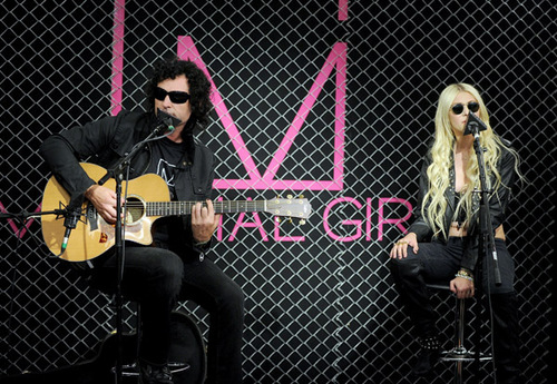  Taylor Momsen - Material Girl clothing line launch