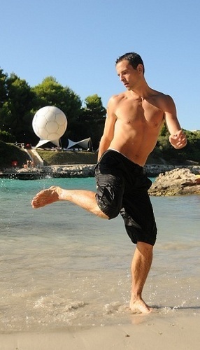 Greg Akcelrod, Soccer On The Beach