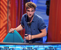 More Rob @ Teen Choice Awards '10 [HQ] - robert-pattinson-and-kristen-stewart photo
