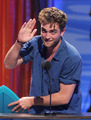 More Rob @ Teen Choice Awards '10 - robert-pattinson-and-kristen-stewart photo