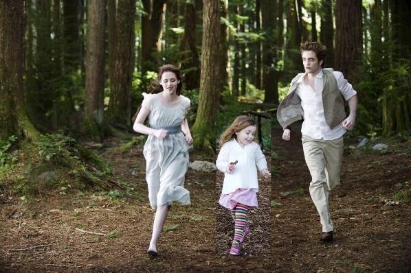 edward's little family - edward-bella-and-renesmee photo