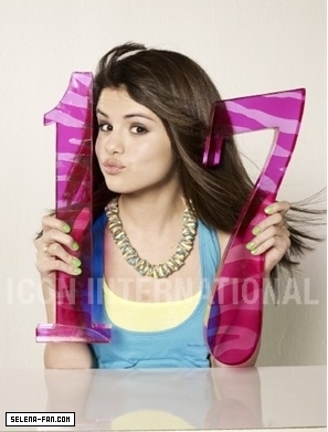  New Seventeen Mag Photoshoot foto <3