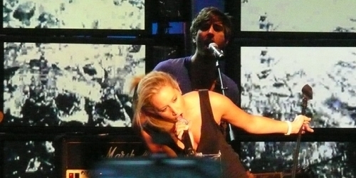  Ashley rehearsal for Los Premios MTV 09