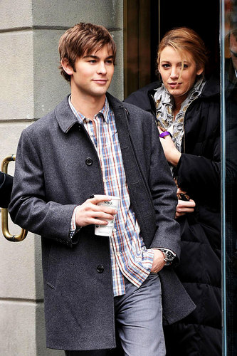  Blake Lively & Chace Crawford Brake for Coffee