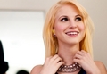 Hayley Williams goes blond! - paramore photo