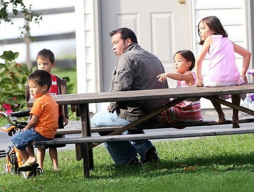  Jon Gosselin Playing With His Kids