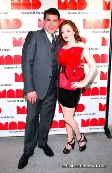  Rose attending and co-hosting the 2009 MAD Paperball Gala
