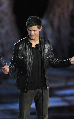 Taylor - 2009 Spike TV Scream Awards
