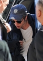  Watch out Japan Robert Pattinson is on his way 31/10/09 - robert-pattinson photo