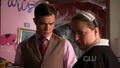 blair-and-chuck - 3x07 How to Succeed in Bassness screencap