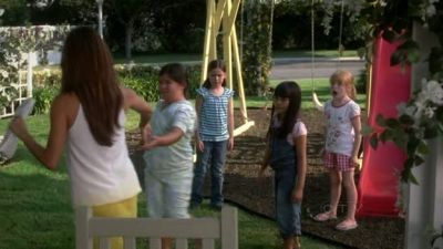 6x05 - Everybody Ought to Have a Maid - desperate-housewives 
