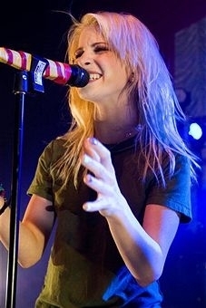  Hayley on The mostra ♥