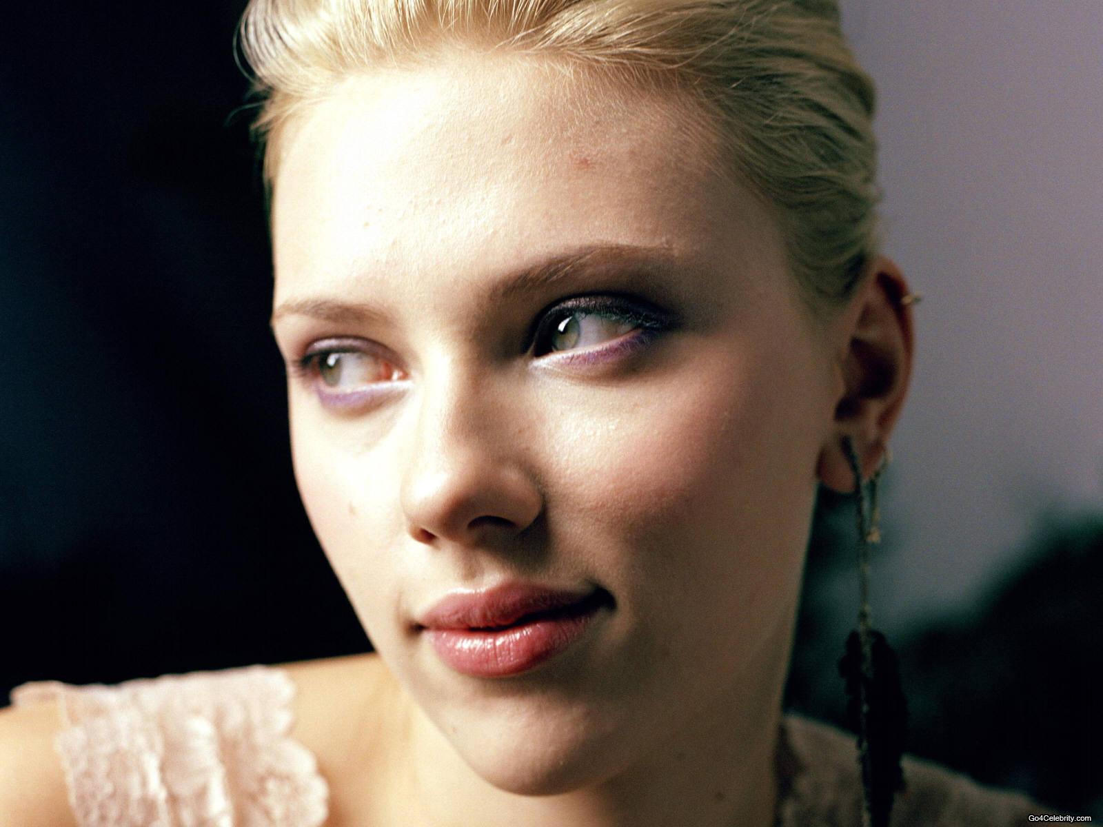 Scarlett Johansson - Wallpaper Hot