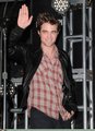  HQ Photos of Robert Pattinson at Hot Topic - twilight-series photo