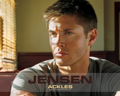  Jensen Ackles;)