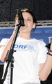 Kristen Stewart Fights Diabetes with Sugar Ray("Walk to cure diabetes” event) - twilight-series photo