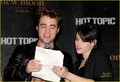 New Moon Takes Over Hollywood - twilight-series photo