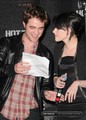 Rob, Kris and taylor at Hot Topic - twilight-series photo