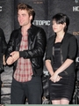 Twilight Cast tour on Hollywood & Highland - robert-pattinson-and-kristen-stewart photo