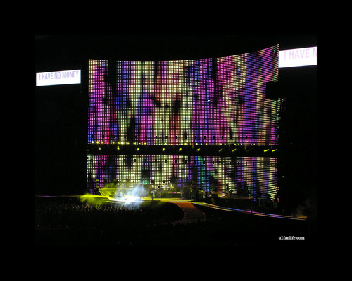  U2 kertas-kertas dinding