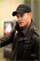 Jensen at airport - jensen-ackles photo