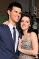 Kristen and Taylor NM premiere - twilight-series photo