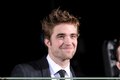 New HQ Pictures of Rob last night  - twilight-series photo