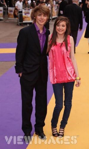 Tom and Maddie at the Hannah Montana Premiere