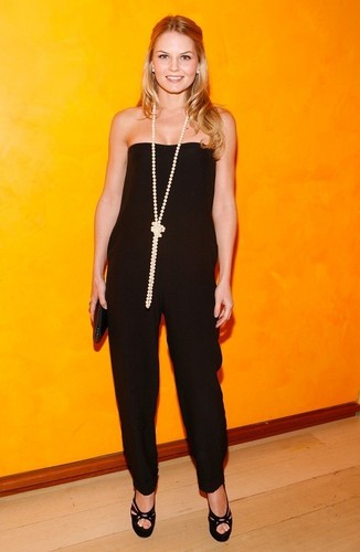  Jennifer @ 25th Annual Artios Awards [November 2, 2009]