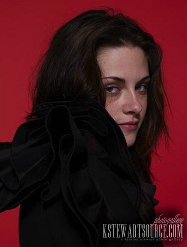  New outtakes of Kristen for Dazed and Confused Magazine