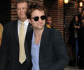 Rob arriving at the Letterman show - twilight-series photo