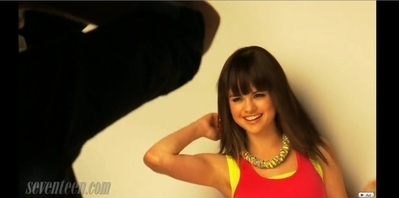  Seventeen Magazine Features Selena Gomez - Style তারকা
