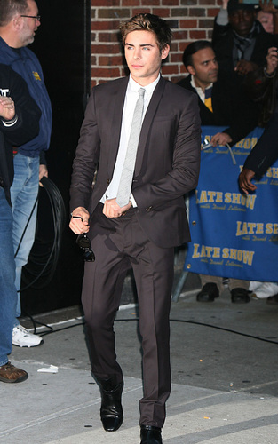  Zac at "Late 表示する with David Letterman"