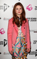 2009 - T4 Star of 2009 concert - bonnie-wright photo