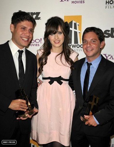  Zooey @ 2009 Hollywood Awards