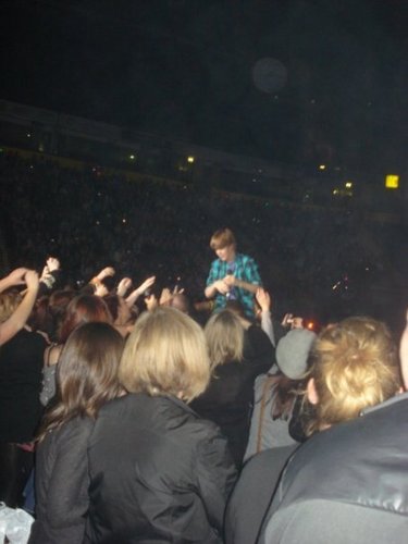  jb at m.e.n arena Manchester!! <3