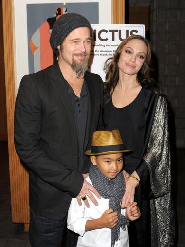  Brad, Angelina and Maddox