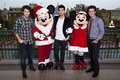 Filming Christmas Parade in Disney World. 04.12.09 - the-jonas-brothers photo