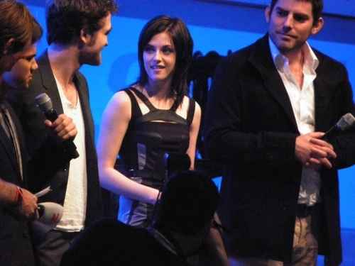  Rob, Kristen, & Taylor in Munich