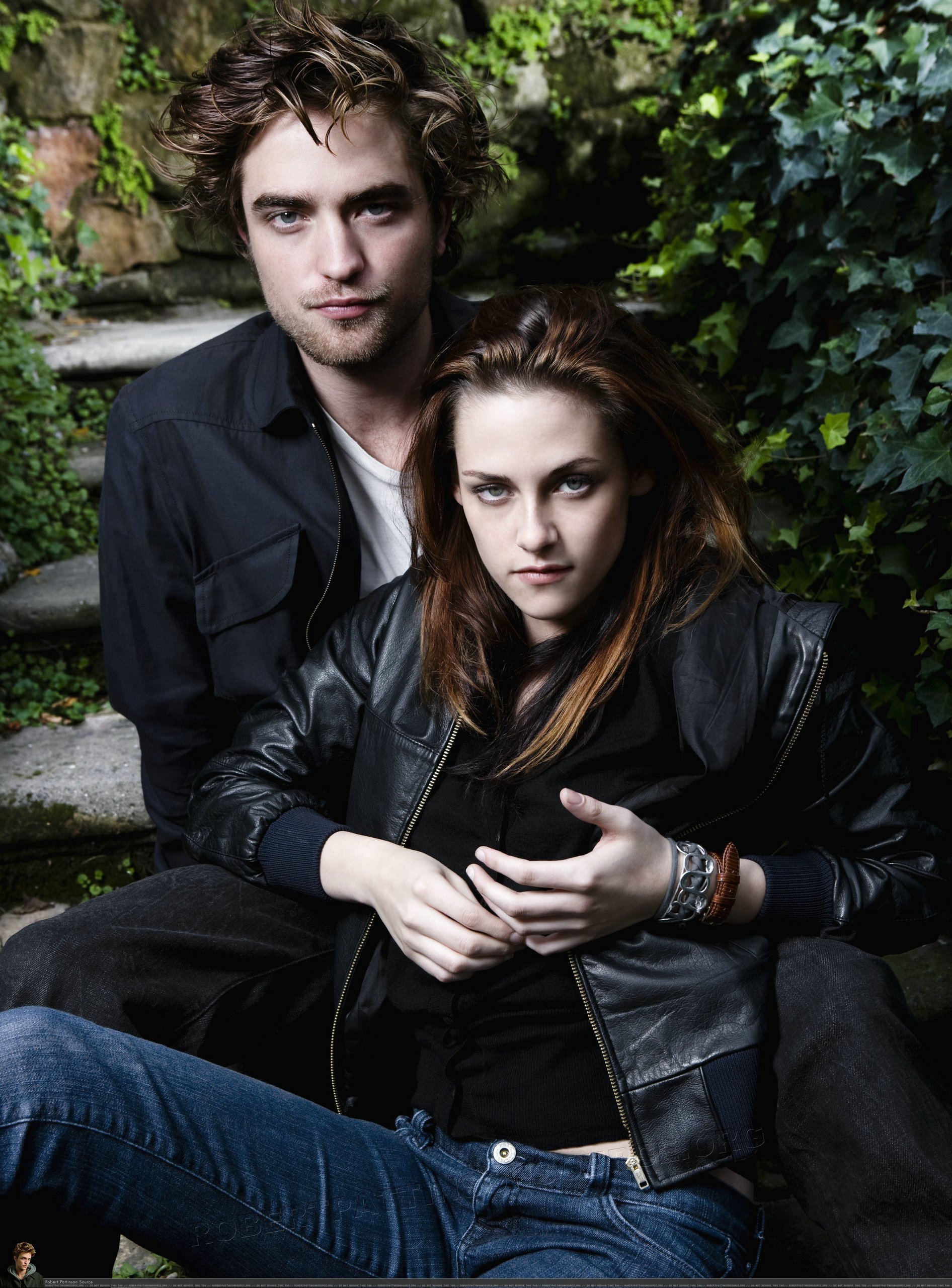 Robert Pattinson & Kristen Stewart Vanity Fair Italy - Twilight Series | CelebNest