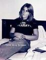 Sandy West - 1977 - the-runaways photo