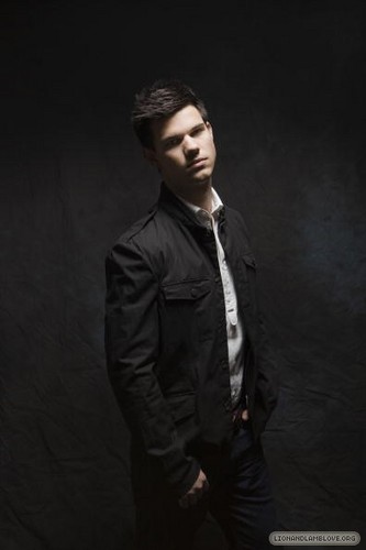 Taylor Lautner USA Photoshoot Outtakes