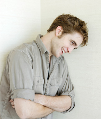  *NEW* Robert Pattinson Pictures From जापान