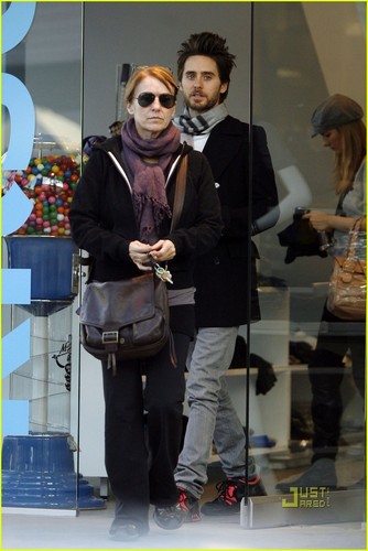  Jared Leto: giáng sinh Eve with Constance!