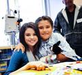 Selena @ Dallas Children's Medical Center Christmas Parade - selena-gomez photo