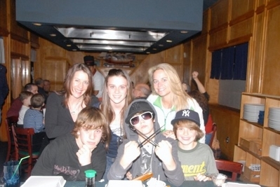  Justin with family and دوستوں