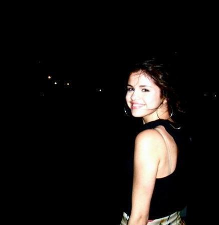  Rare pictures of Selena