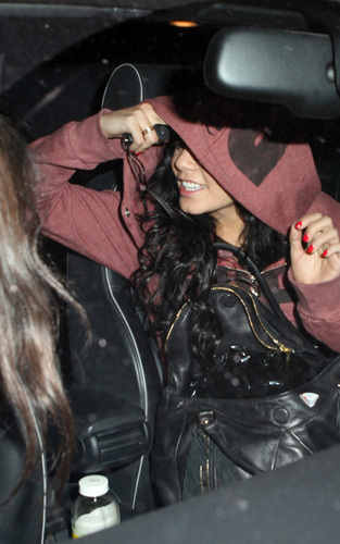  Vanessa Out in Universal City