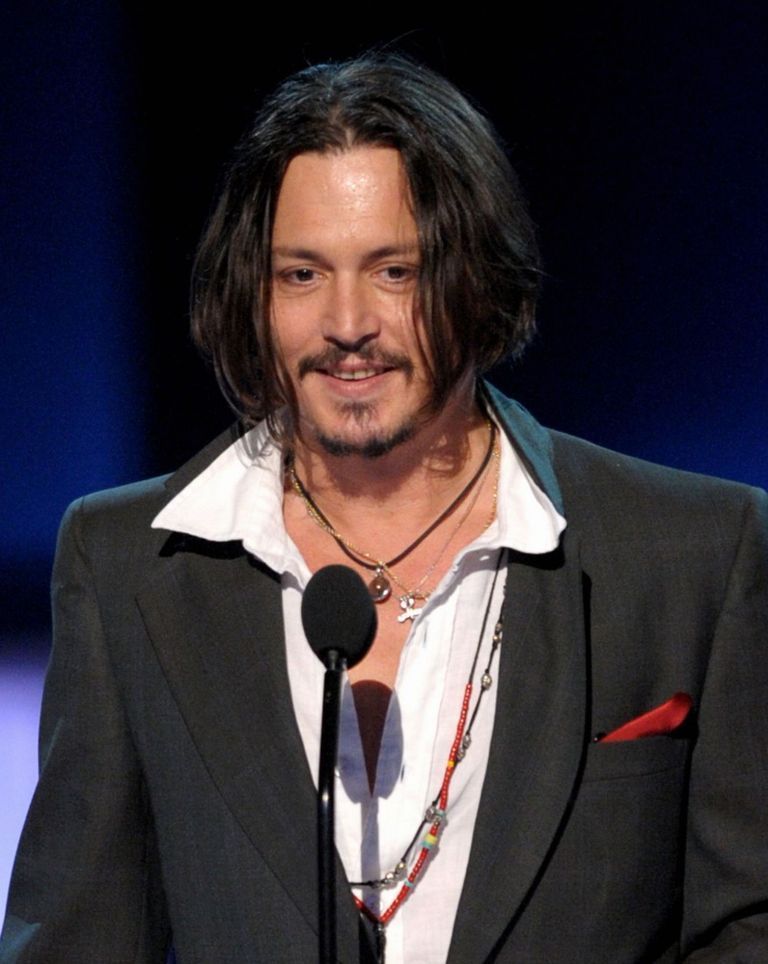 johnny depp movies 2010. Johnny Depp wins the Favorite