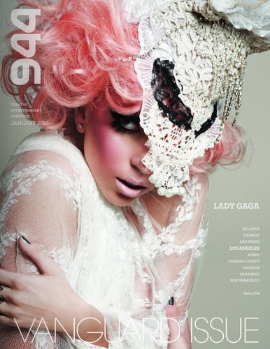  Lady GaGa Photoshoots দ্বারা Max Abadian for 944 Magazine